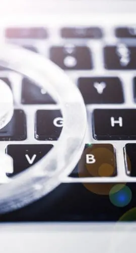 Registered mark symbol on computer keyboard