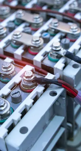 Lithium ion industrial high current batteries